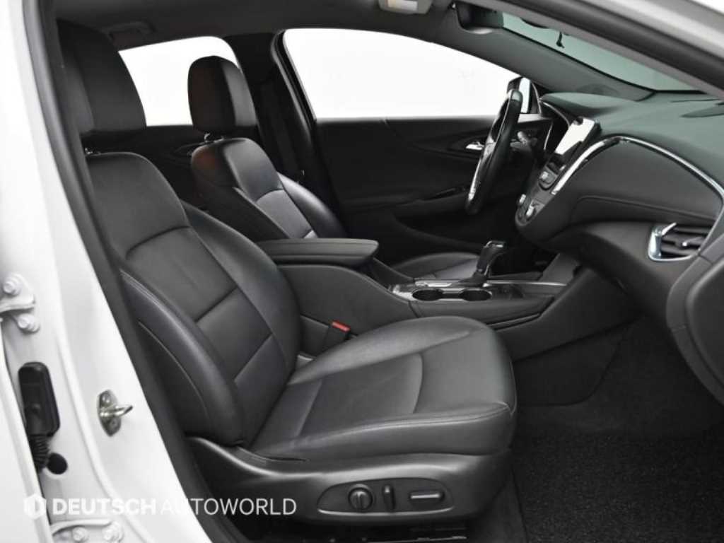 Chevrolet Malibu - Vista 10