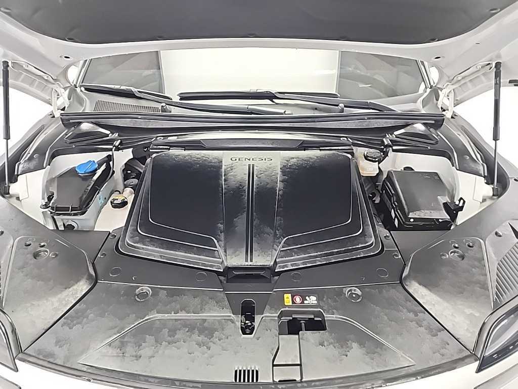 Genesis GV60 - Vista 5
