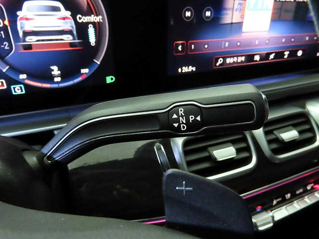 Mercedes Benz GLE Class - Vista 12