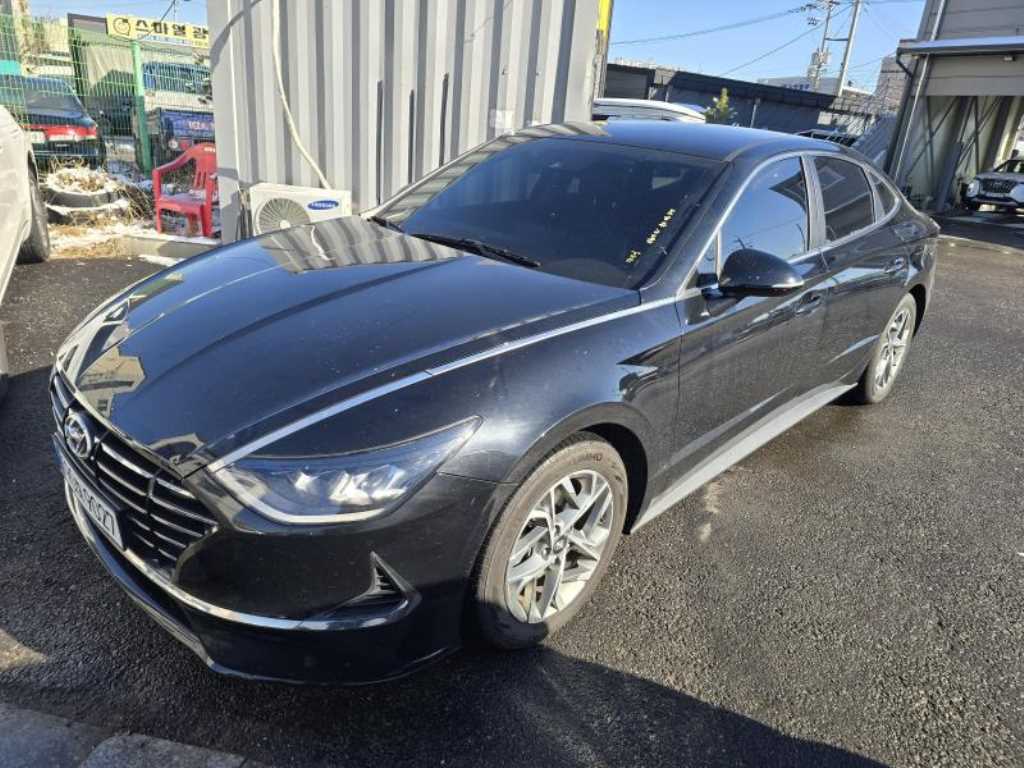 HYUNDAI Sonata - Vista 2