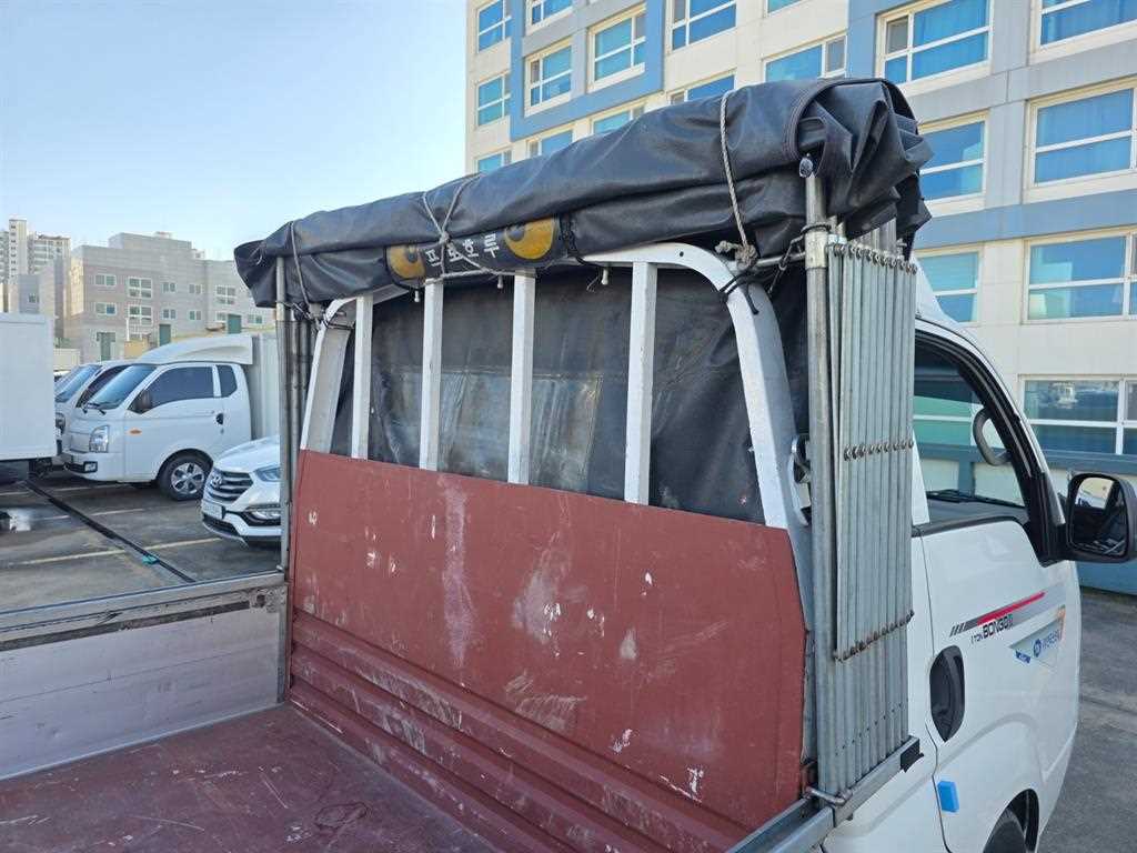 Small Truck Top_Powergate 2022 Blanco - Importación desde Corea - HF Imports Iquique - Foto 16