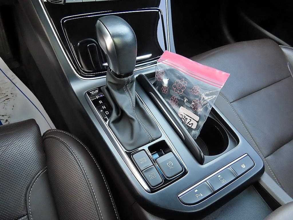 HYUNDAI Grandeur - Vista 11