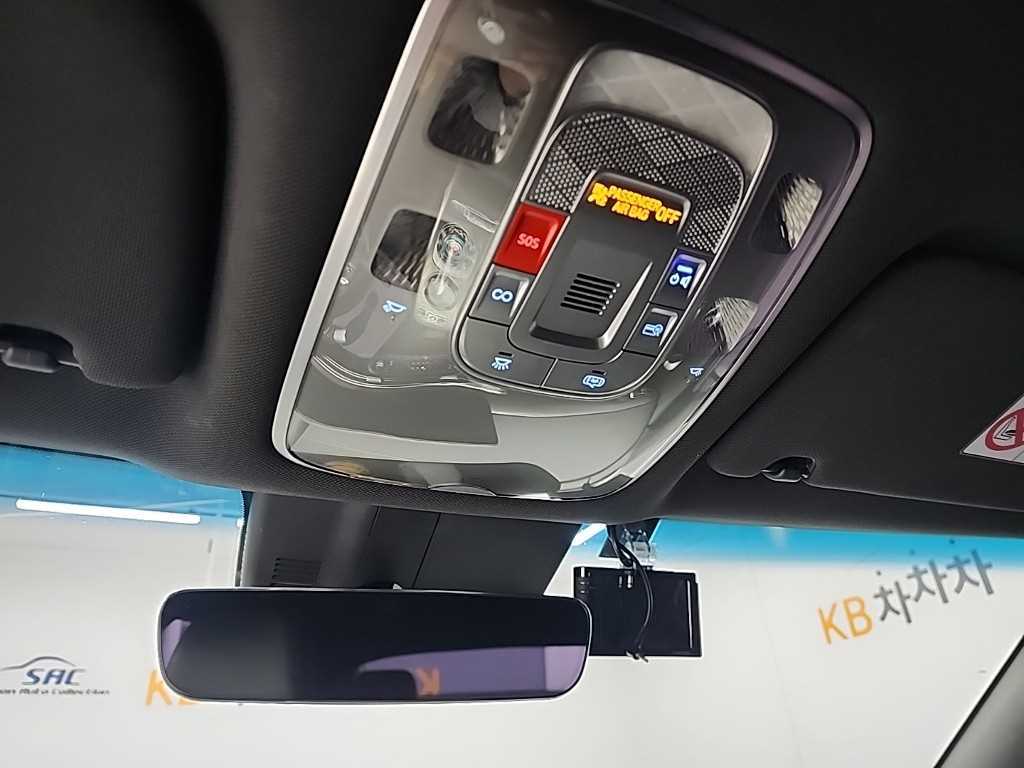 Genesis GV60 2022 Blanco - Importación desde Corea - HF Imports Iquique - Foto 17