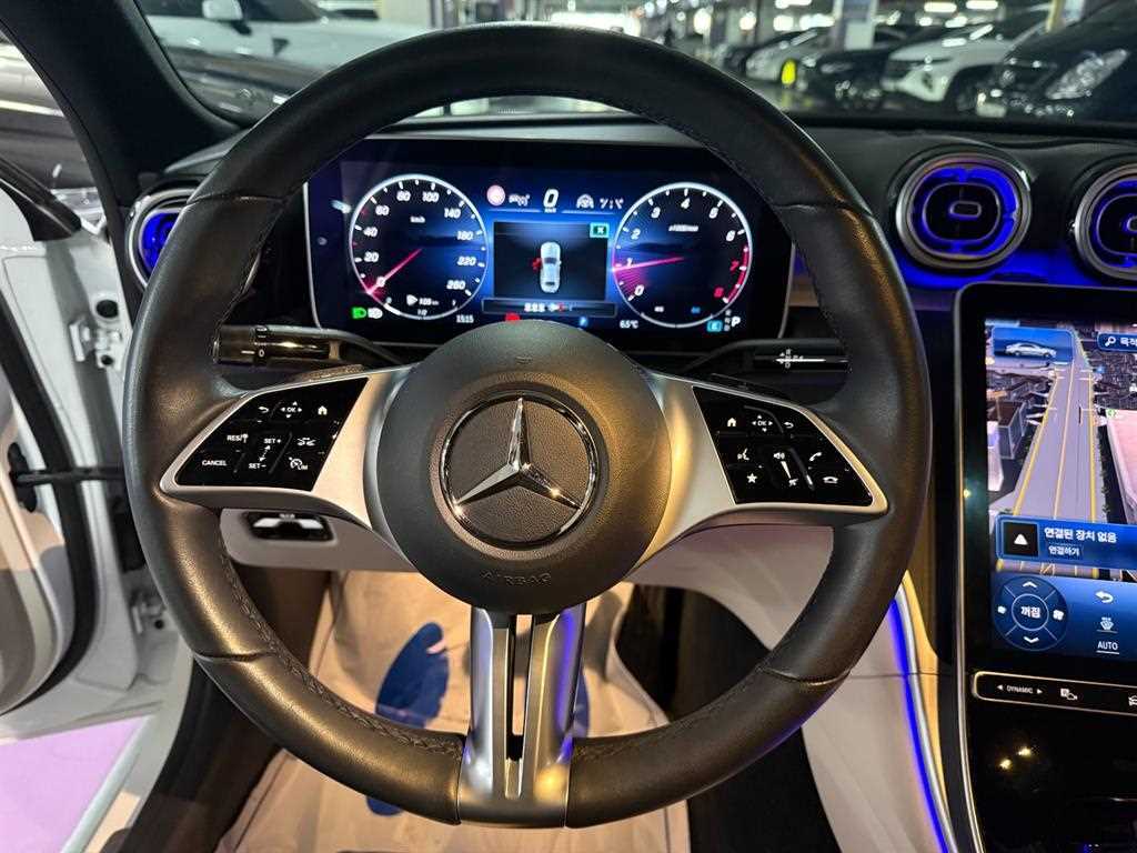 Mercedes Benz C Class - Vista 9