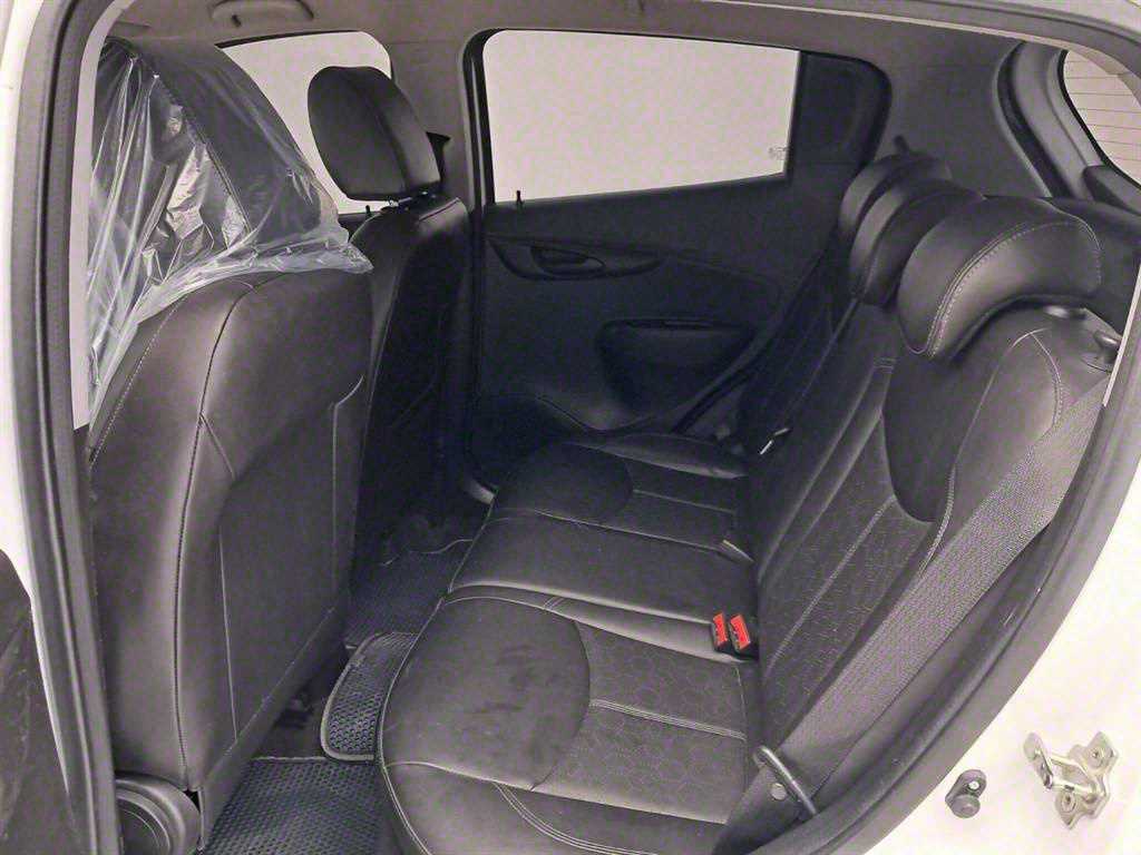 Chevrolet Spark - Vista 12