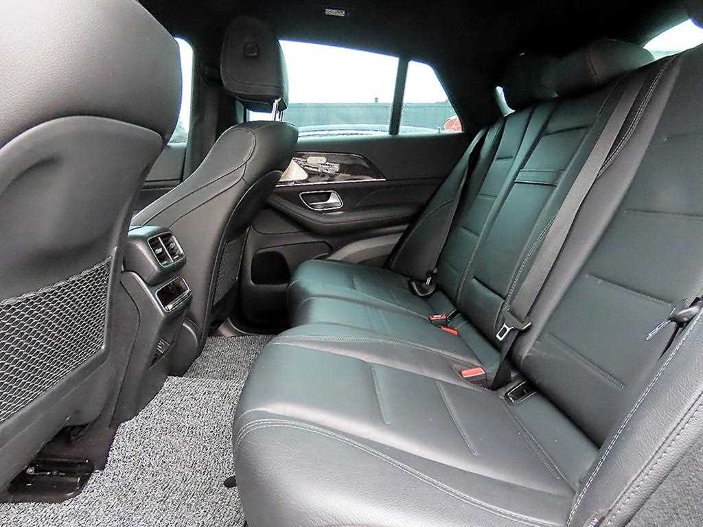 Mercedes Benz GLE Class - Vista 6