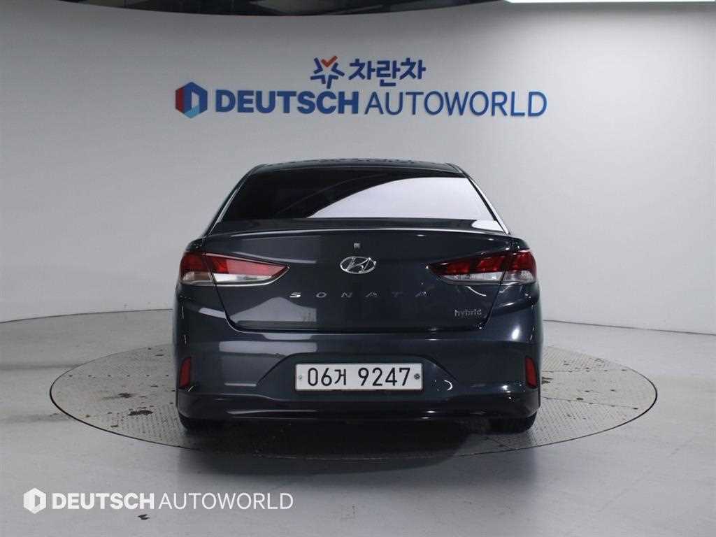 HYUNDAI Sonata - Vista 4