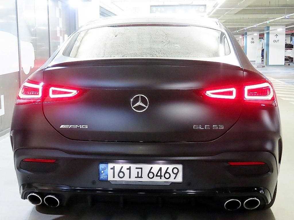 Mercedes Benz GLE Class - Vista 5