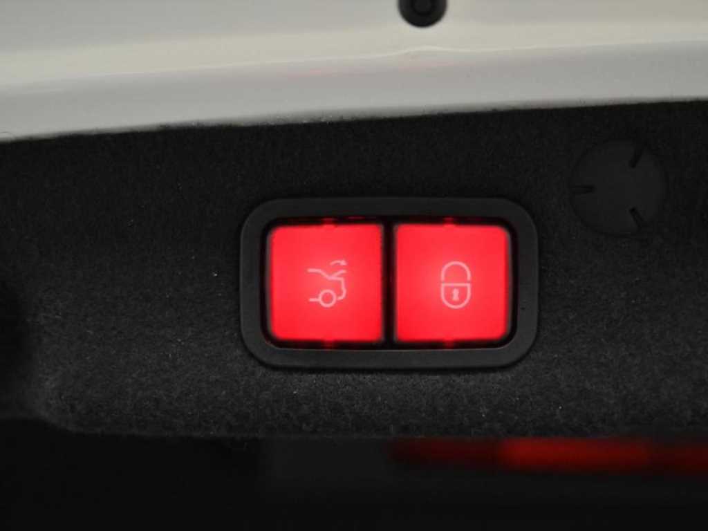 Mercedes Benz C Class 2021 Blanco - Importación desde Corea - HF Imports Iquique - Foto 20