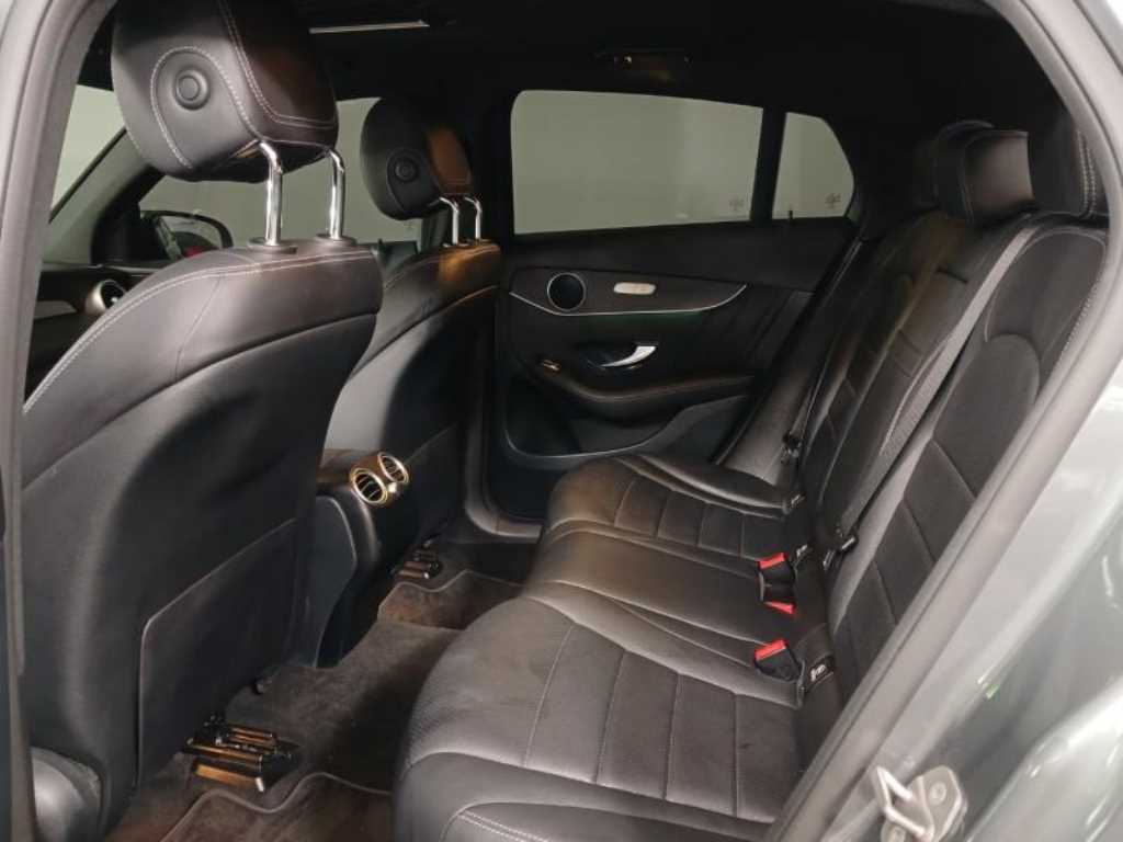 Mercedes Benz GLC Class - Vista 8