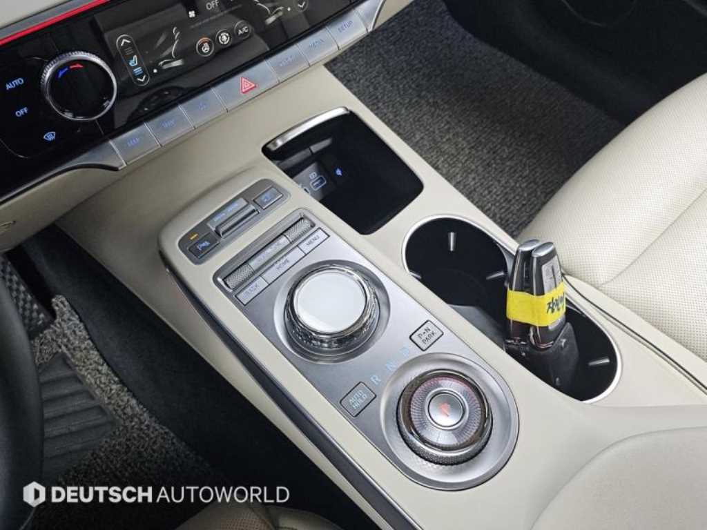 Genesis GV70 - Vista 9