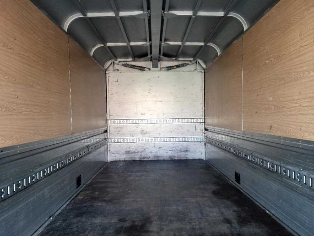 medium and large cargo truck - Vista 8