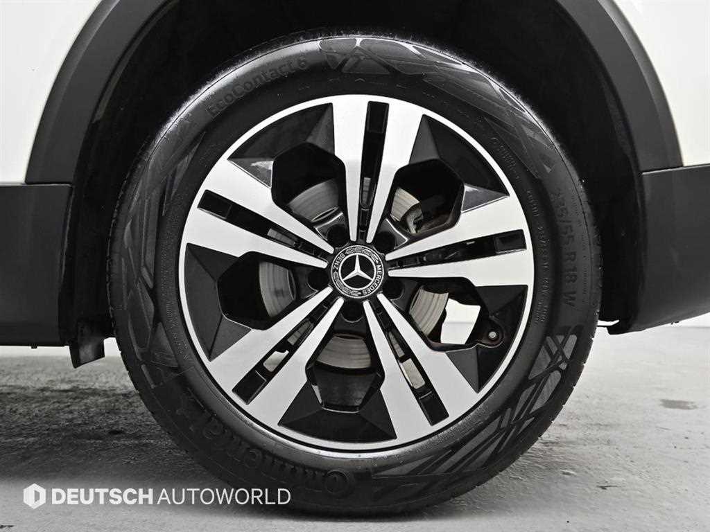 Mercedes Benz GLB Class - Vista 5