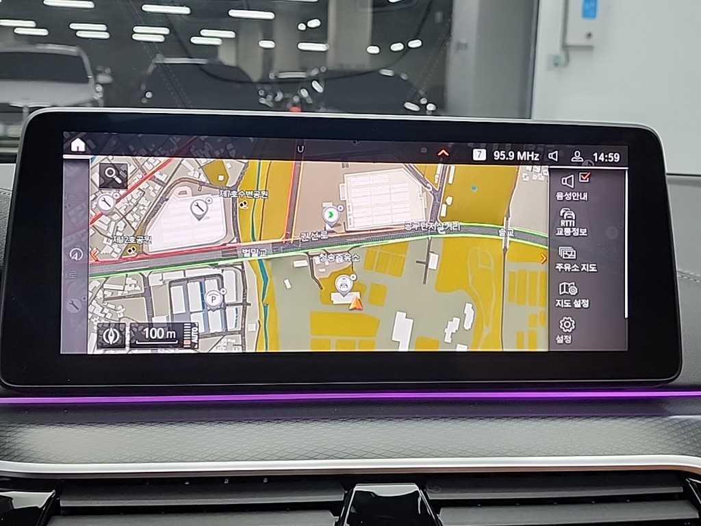 BMW 5 Series 2023 Negro - Importación desde Corea - HF Imports Iquique - Foto 15