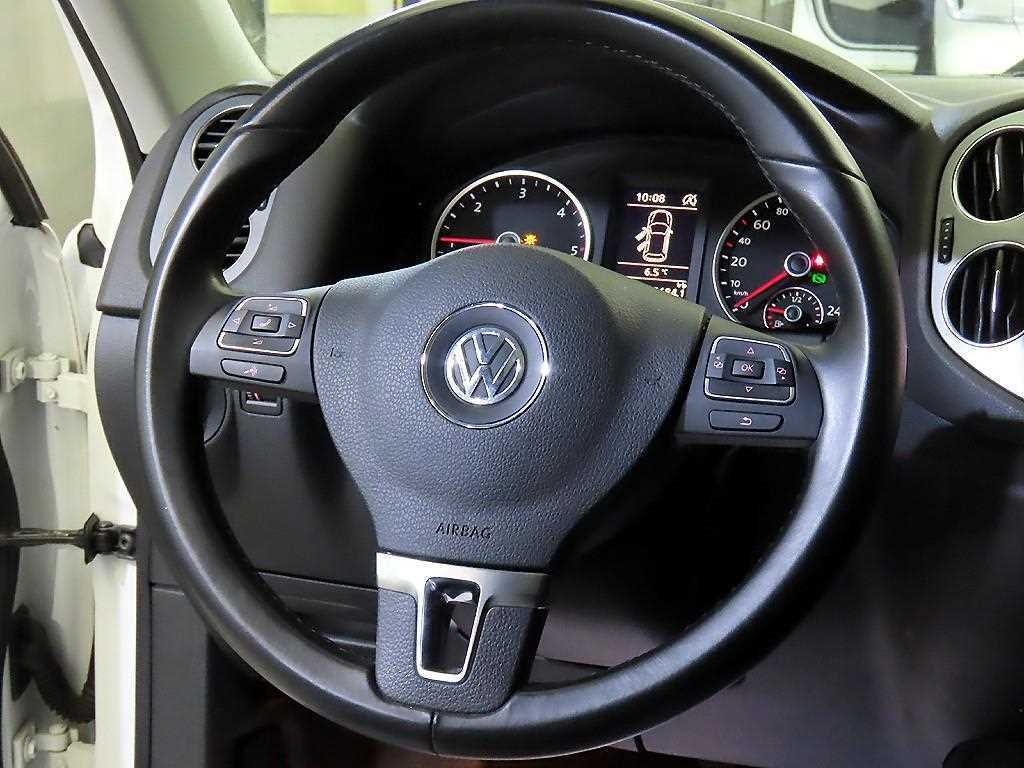 Volkswagen Tiguan - Vista 8