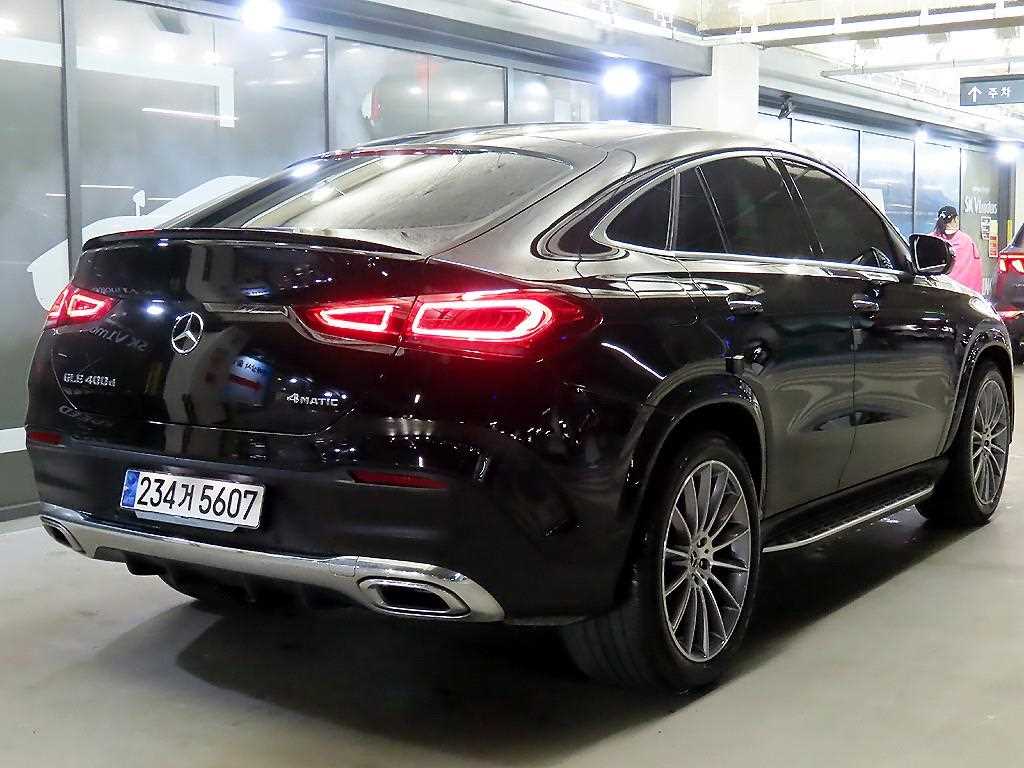 Mercedes Benz GLE Class - Vista 4