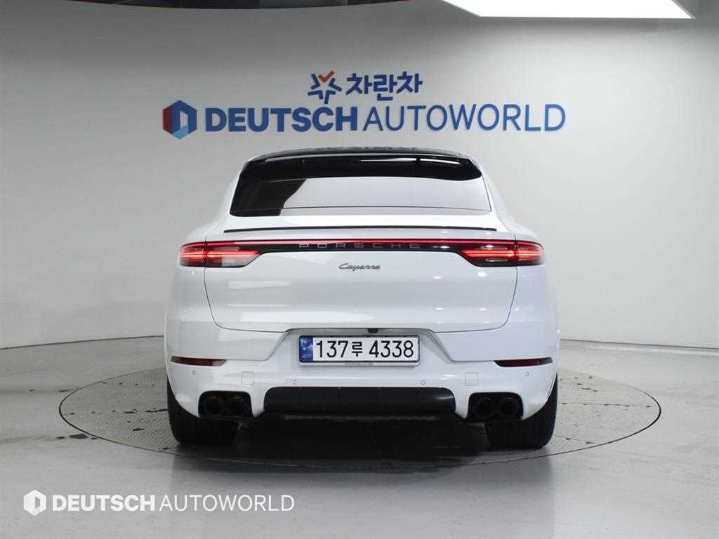 Porsche Cayenne - Vista 4