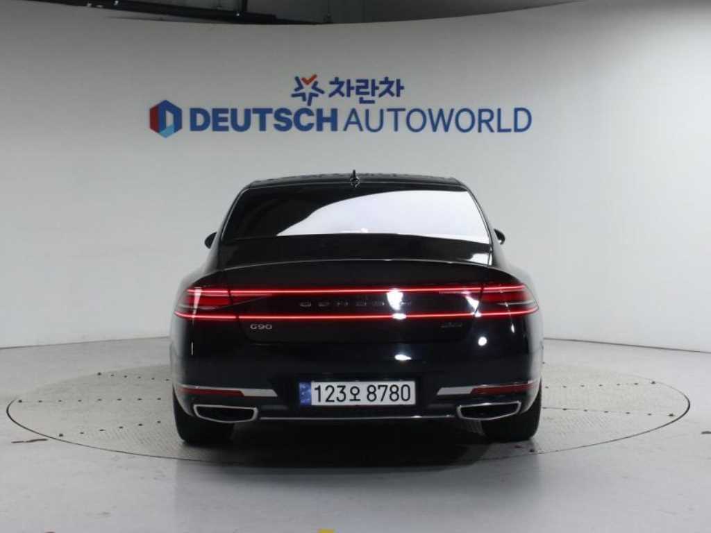 Genesis G90 - Vista 4