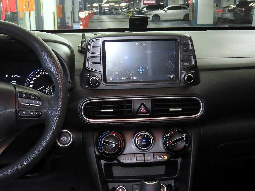 HYUNDAI Kona - Vista 11