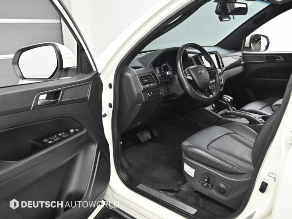 Ssangyong Rexton - Vista 11