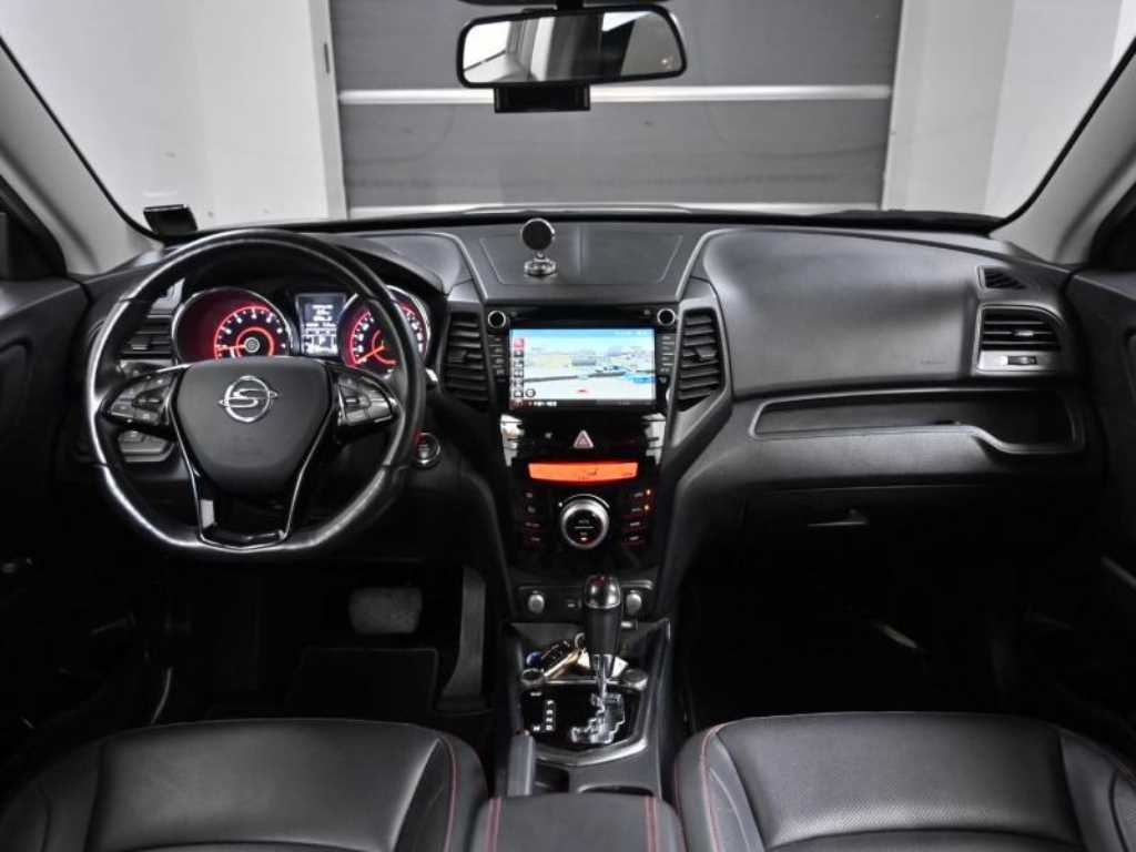 Ssangyong Tivoli - Vista 7