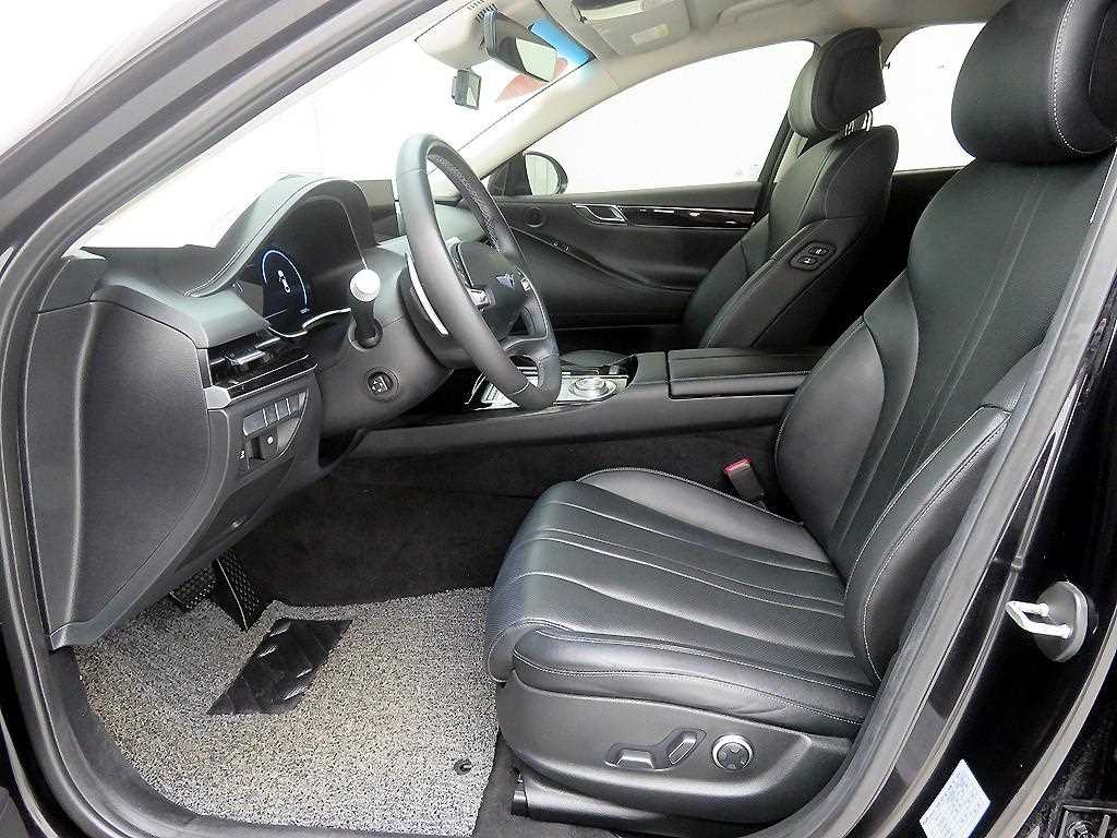 Genesis G80 - Vista 6