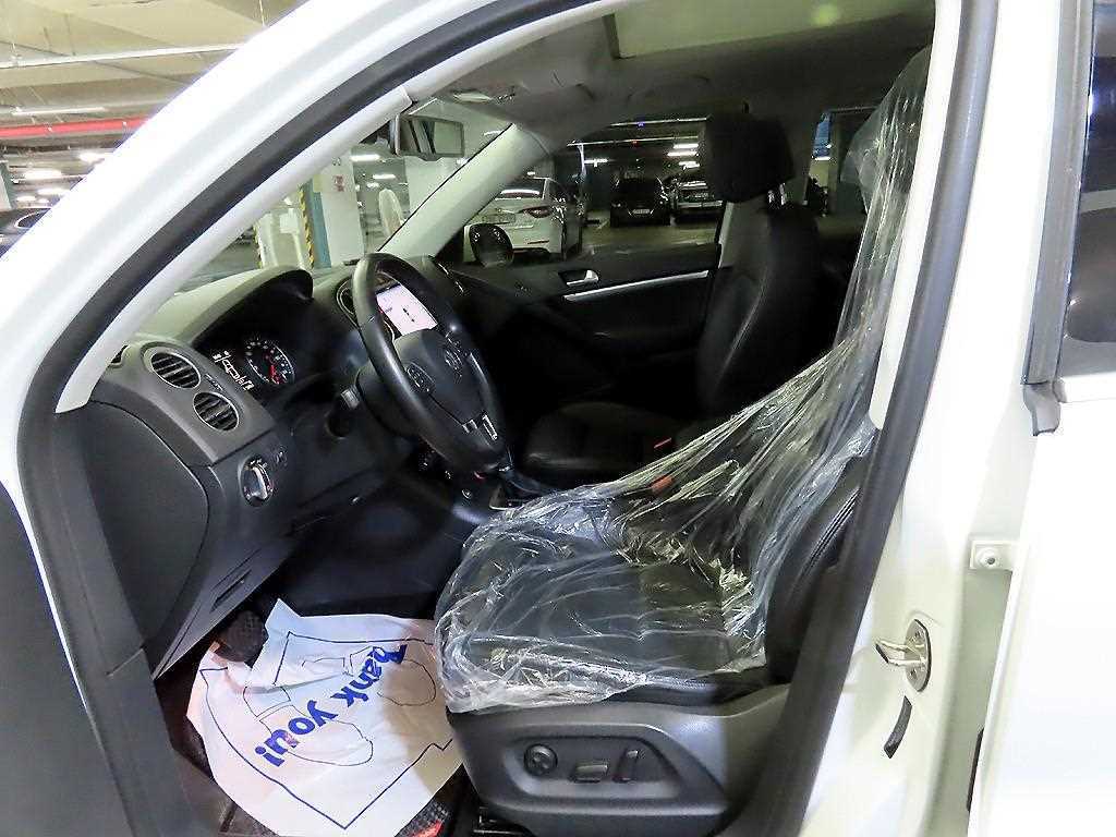 Volkswagen Tiguan - Vista 6