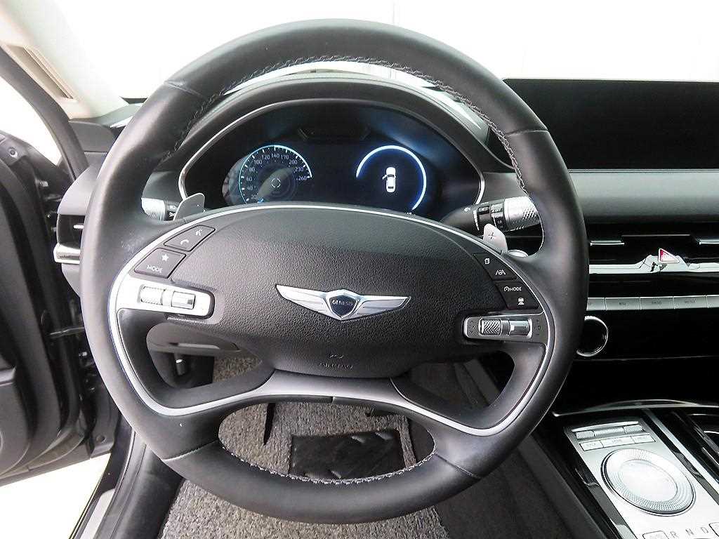 Genesis G80 - Vista 10