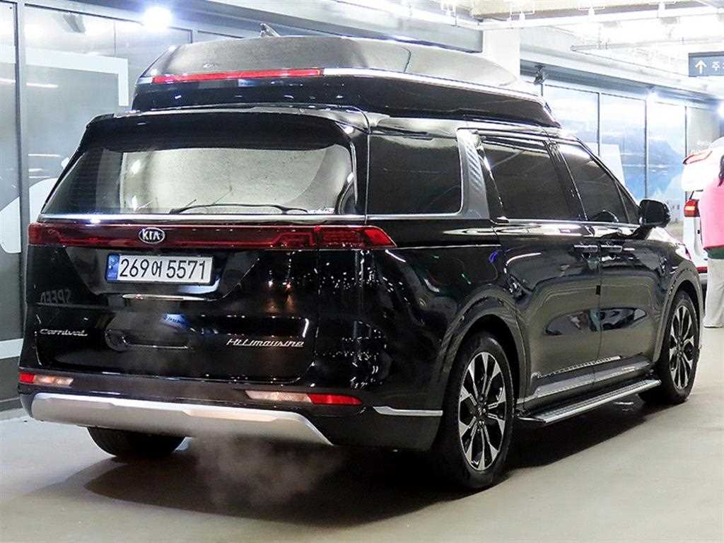 KIA Carnival - Vista 4