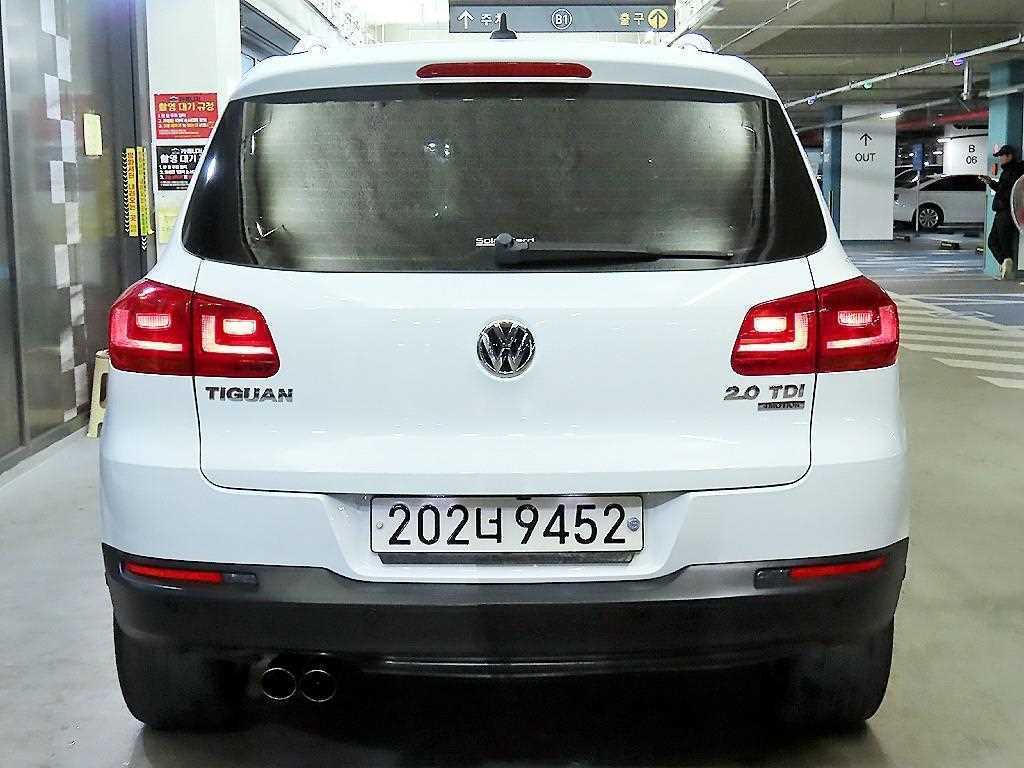 Volkswagen Tiguan - Vista 5