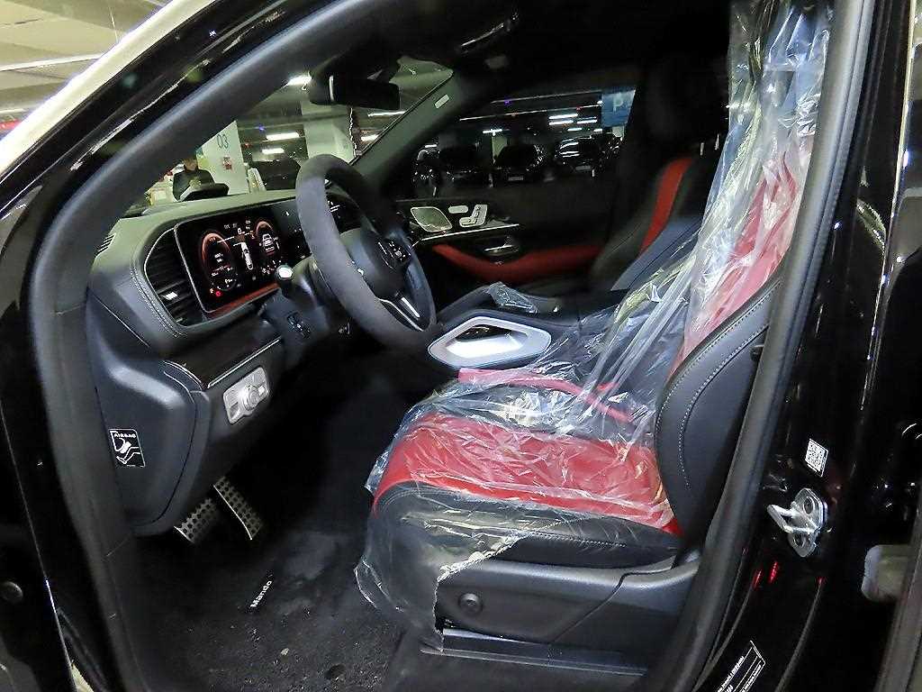 Mercedes Benz GLE Class - Vista 6