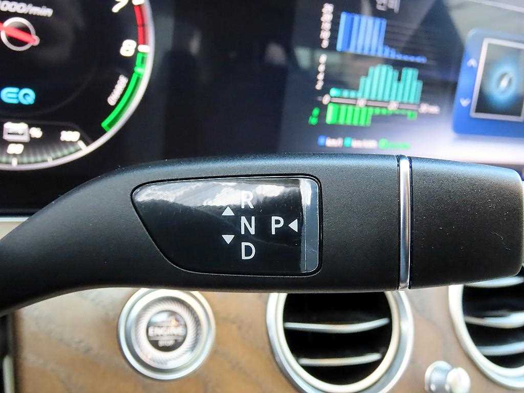 Mercedes Benz E class - Vista 11