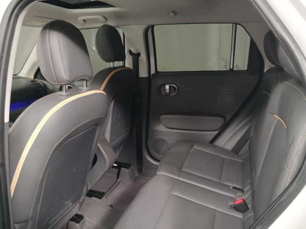 HYUNDAI Casper - Vista 8