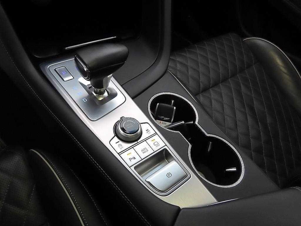 Genesis G70 - Vista 11