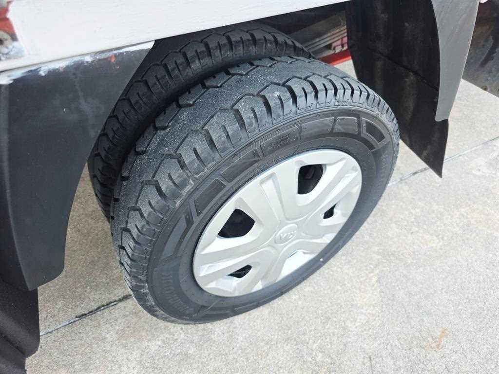 Small Truck Top_Powergate 2022 Blanco - Importación desde Corea - HF Imports Iquique - Foto 20