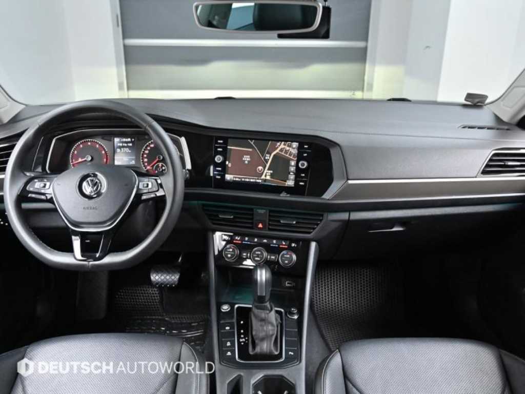 Volkswagen Jetta - Vista 7