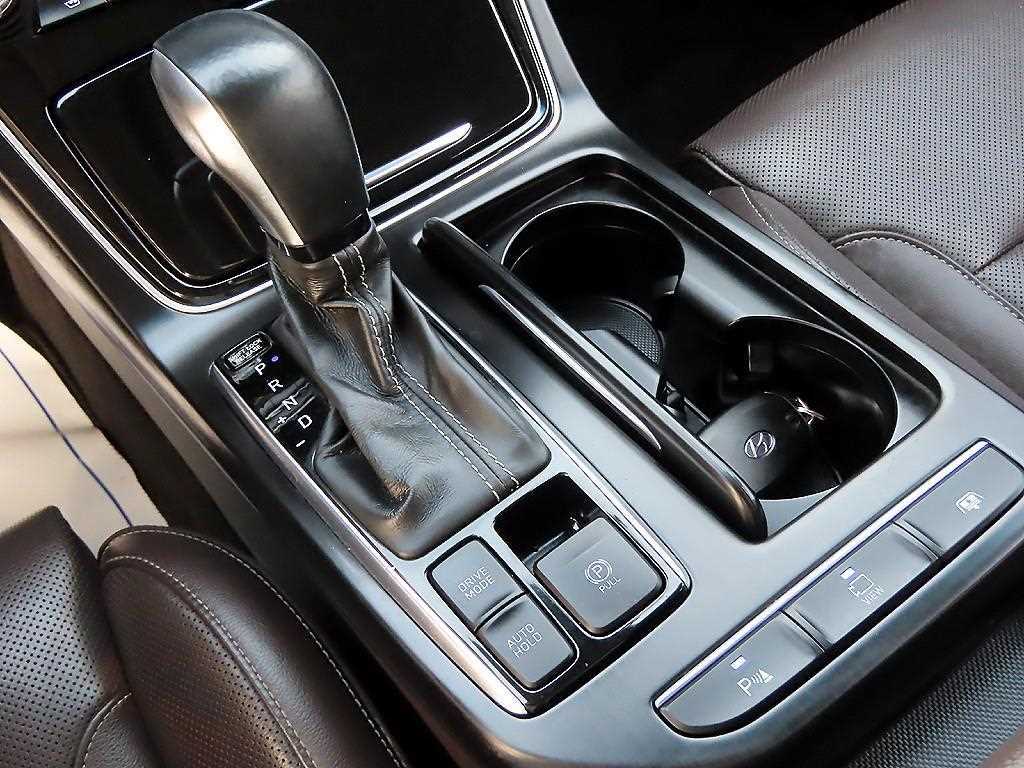 HYUNDAI Grandeur - Vista 11