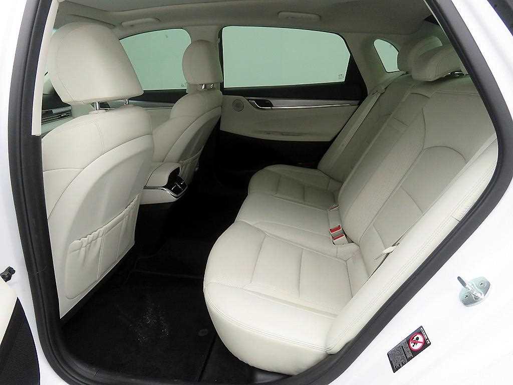 HYUNDAI Grandeur - Vista 7