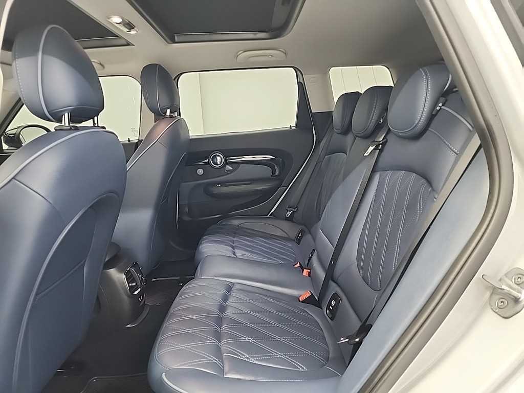 Mini Clubman - Vista 12