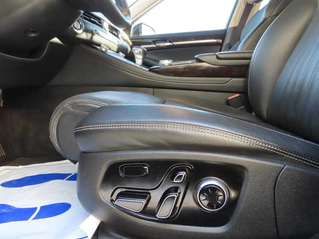 Genesis G90 2019 Negro - Importación desde Corea - HF Imports Iquique - Foto 14