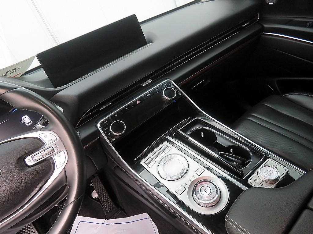 Genesis GV80 - Vista 11