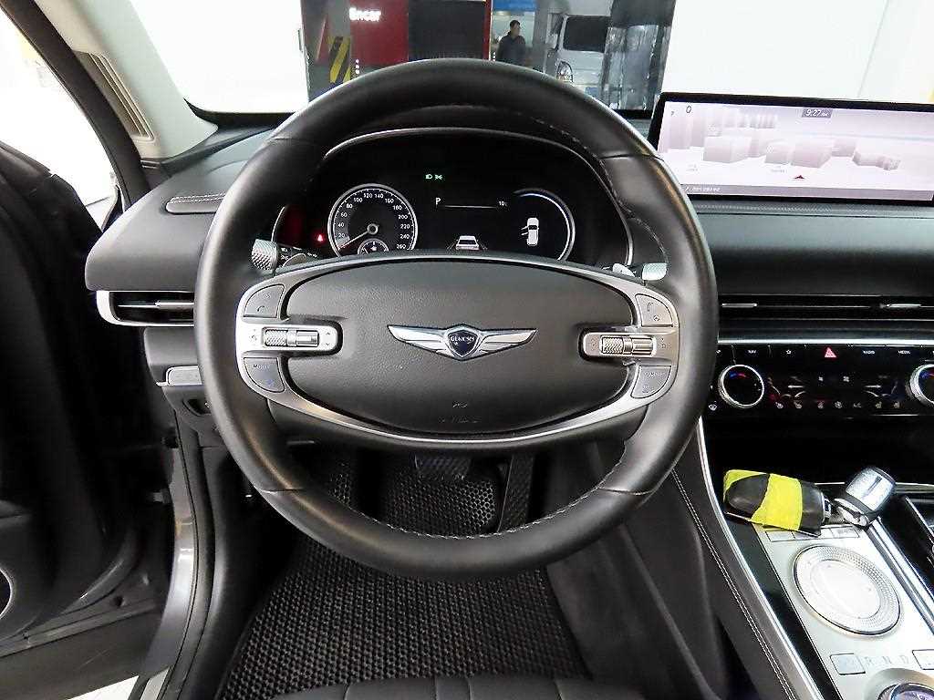 Genesis GV80 - Vista 9