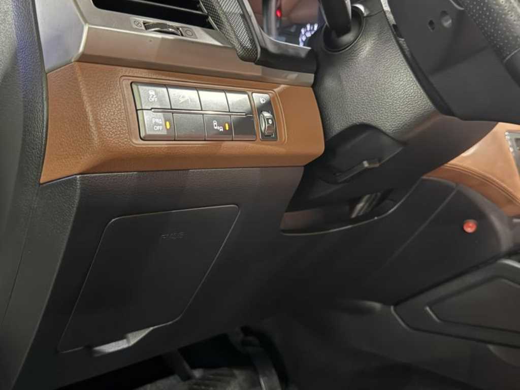 Ssangyong Rexton - Vista 8