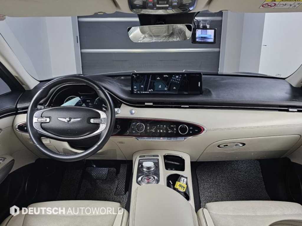 Genesis GV70 - Vista 7