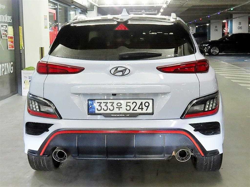HYUNDAI Kona - Vista 5