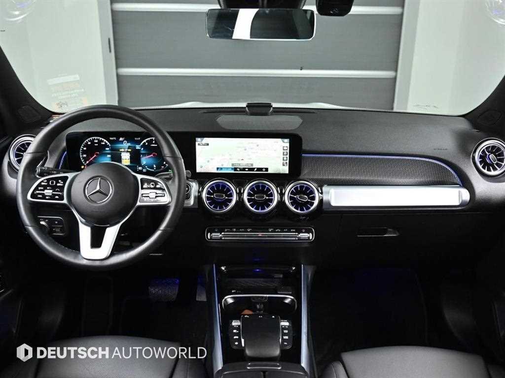 Mercedes Benz GLB Class - Vista 7