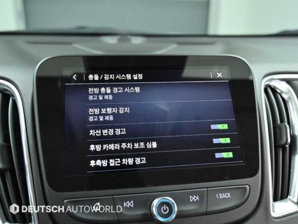 Chevrolet Malibu 2019 Blanco - Importación desde Corea - HF Imports Iquique - Foto 17