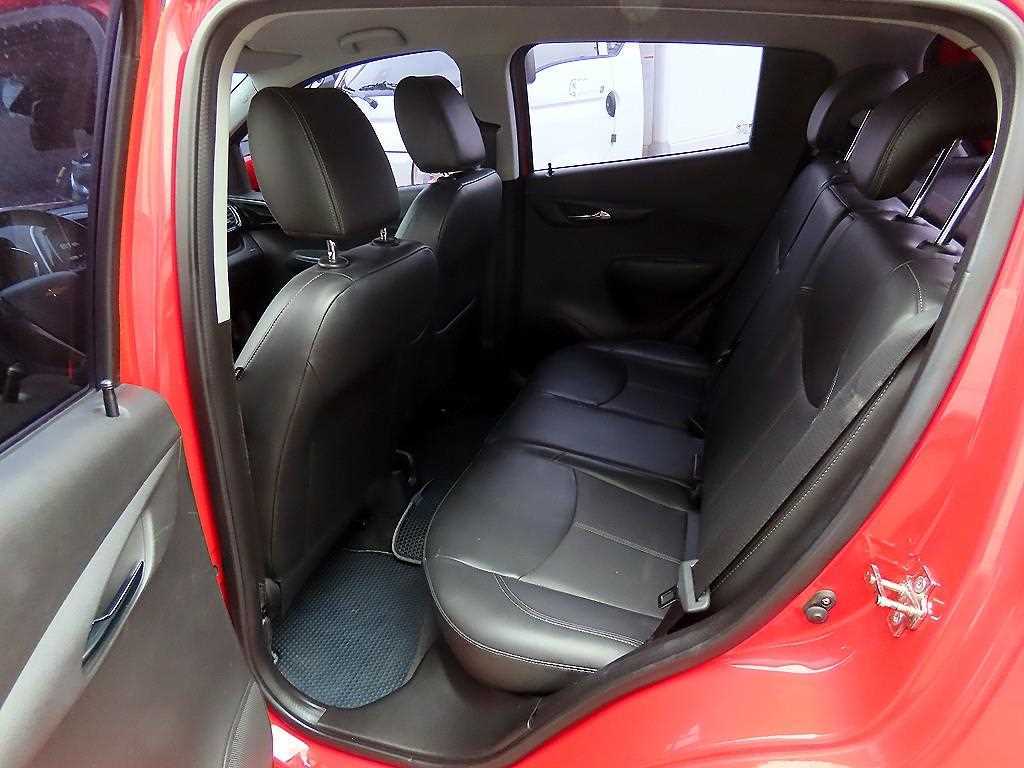 Chevrolet Spark - Vista 6