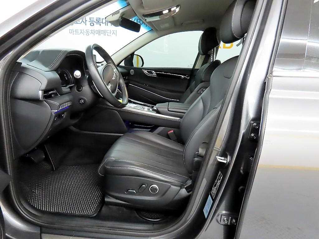 Genesis GV80 - Vista 5