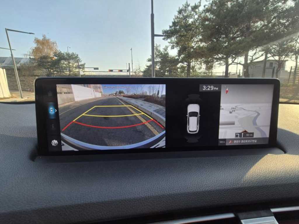 Genesis GV70 - Vista 12